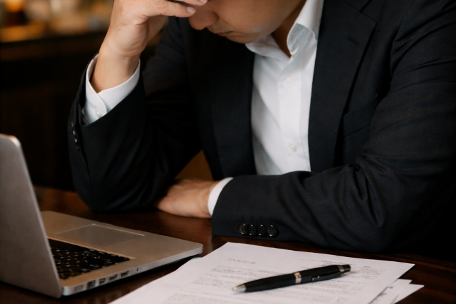 キャバクラ嬢に店外営業疑惑が浮上|キャバクラ店長（40代男性）からの調査相談。